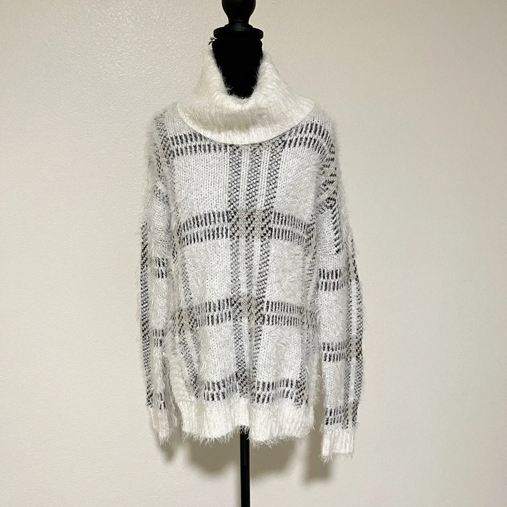 Sanctuary Women's Striped Plaid White Black‎ Soft Pullover Sweater Size XS